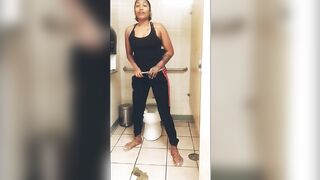 Black girl drops big fat one