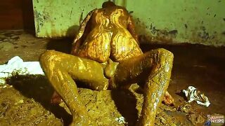 Cowshit scat fuck adventure with Betty and Franky