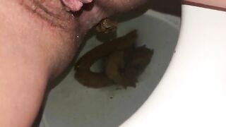 Kinky mature hairy lady poo closeup