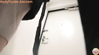 Japanese MILF and hot poops