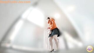 Nasty Jap chicks and toilet splash