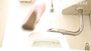 Hidden toilet cam and sticky shit