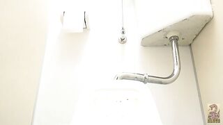 Chubby lovely ass Asian babe poops