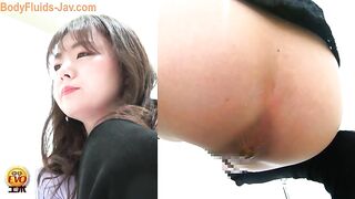 Japanese cutie teen girl caught pooping