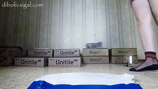 Cute round ass redhead babe pooping