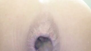 Gorgeous big ass dropping shit