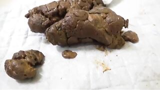 Cute Japanese gal poops nice turd