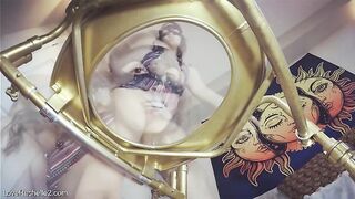 Beautiful big booty stepmom shitting hard