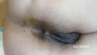 Gorgeous dark asshole babe shitting