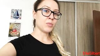 Nerdy lady showing her tight asshole