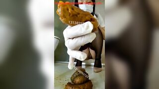 Asian slut showing her shit