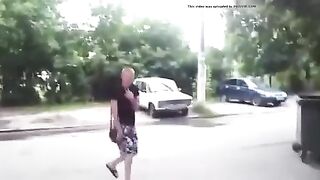 Amazing round ass lady pops nicely outdoor