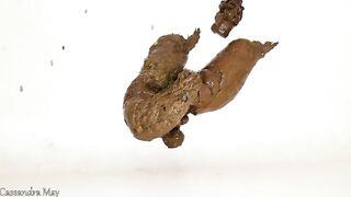 Amazing lovely bouncing booty poops