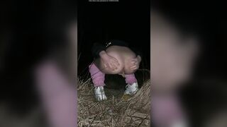 Phat booty girl pooping in the barn