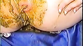 Yellow sticky shit on horny pussy