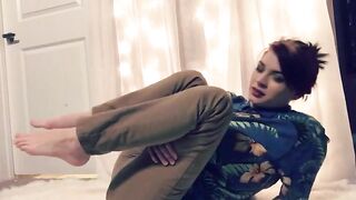 Dress A Boy Farts Play