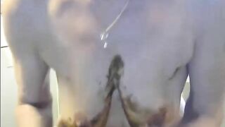 Yummy mature lady ass toying with dildo