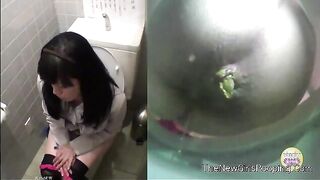 Japanese girl and lovely toilet shit