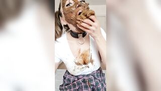 Class girl rubbing shit