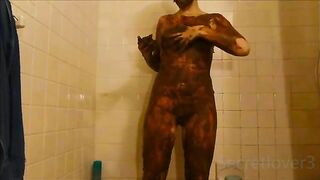 Saggy tits mature lady rubbing shit