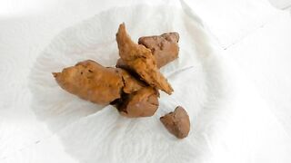 Sexy lady shits in high heels