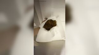 She shits 3 days apart