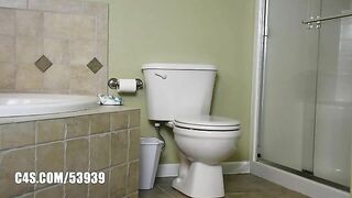 Alisha Deuces shits in denim shorts in toilet