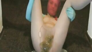 Amateur teen did a real mess in brown tight pantyhose