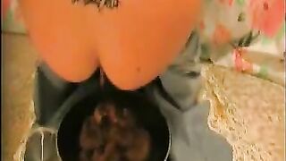 Filling the plate with shit