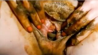 Kinky Barbara Loves Shit