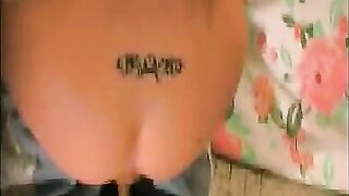 Do you like my ass while shitting