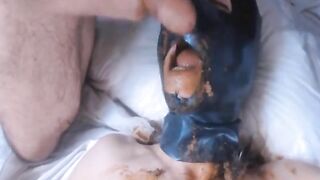 Dirty amateur wife dropping shit for lucky slave