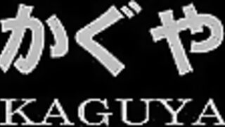 Curvy Japanese babe spread legs for shitting