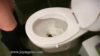 Loud and Powerful Farts While Pooping In Toilet