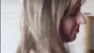 Cute teeny girlfriend dropping sweet shit