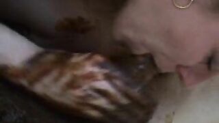 Sucking dick while pooping and pissing