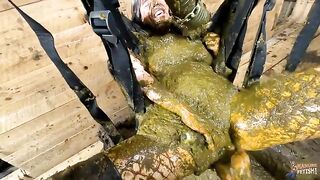 Swing in the barn with shit fun