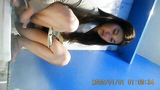 Thai student drops a big shit