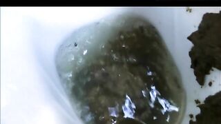 Lovely booty girlfriend dropping shit