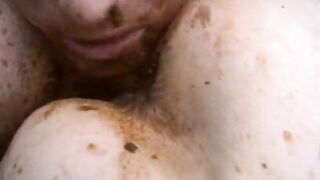 Stunning outdoor scat fuck