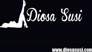 Big booty women have shitting contest