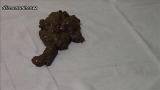 Big booty women have shitting contest