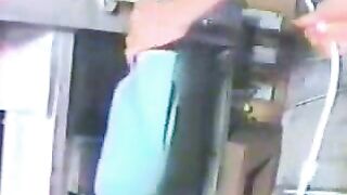 Splashing shit on her toilet seat