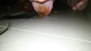 Young slave obeys her mistress for eating shit