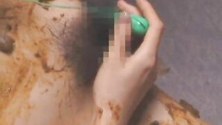 Japanese hairy girlfriend smearing shit