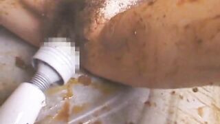 Japanese hairy girlfriend smearing shit