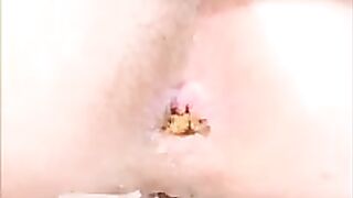 Alyx shitting yellow load