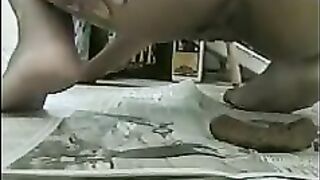 Nasty ebony lady and hot poop closeup