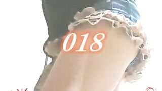 Seductive babe shitting nicely