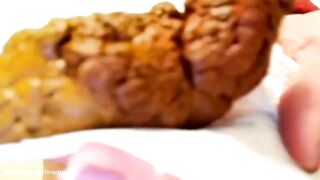 Beautiful shit and loud fart